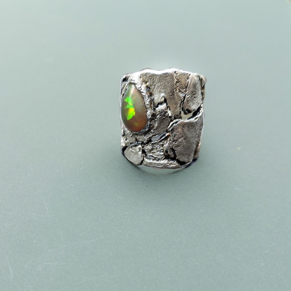 shatered reality ring